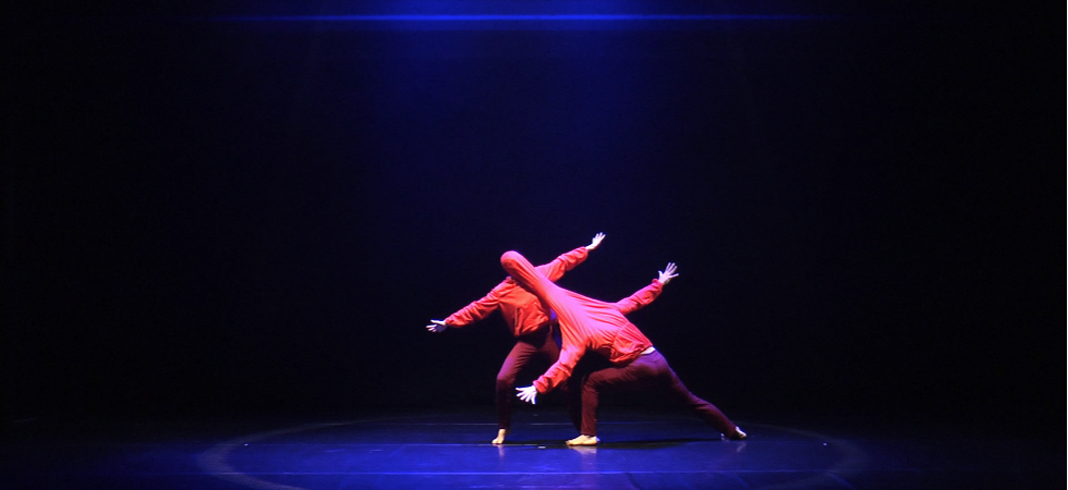 Foto di Luca Citron Tra danza e teatro l’Allegra brigata cinematica porta in scena sul palco del Centro servizi culturali S